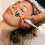 MASSAGGIO VISO EFFETTO LIFTING